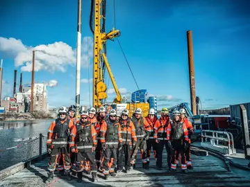  Teampower at the offshore construction site in Sweden