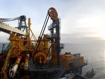 Installation of Beatrice Offshore Windfarm in Scotland of Bauer Offshore Technologies